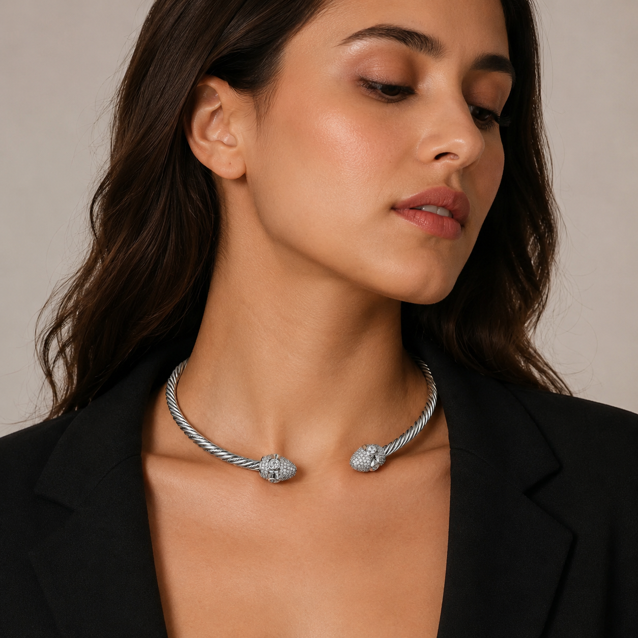 Twisted Collar Neckpiece