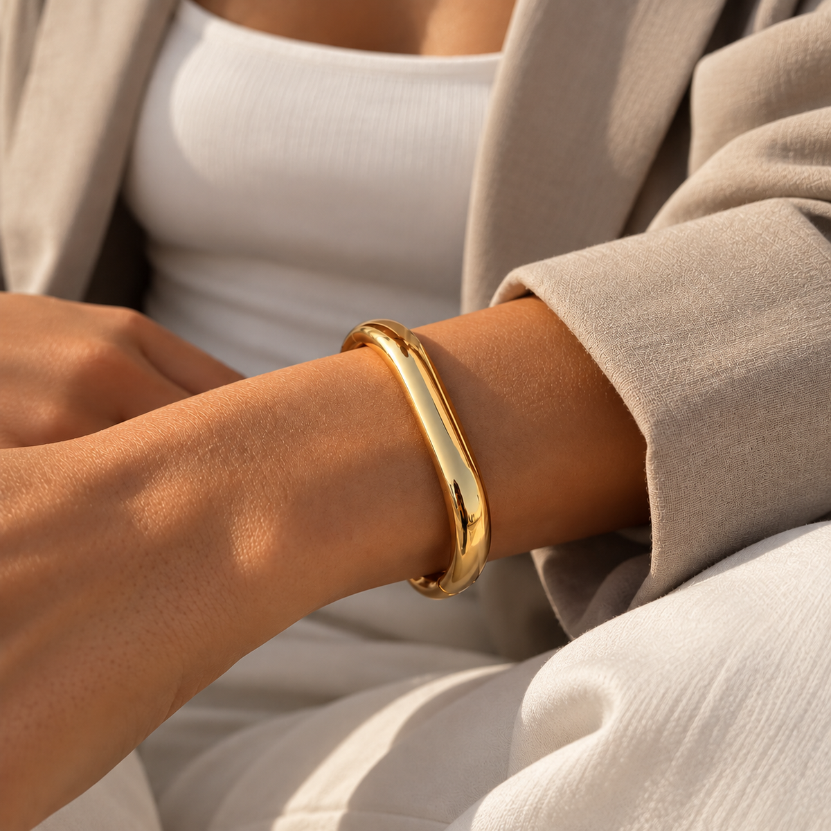 Sculpted Oval Gold Cuff